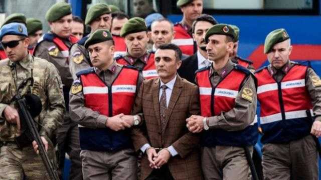 104 турецьких екс-офіцери отримали довічне ув’язнення за участь в путчі проти Ердогана