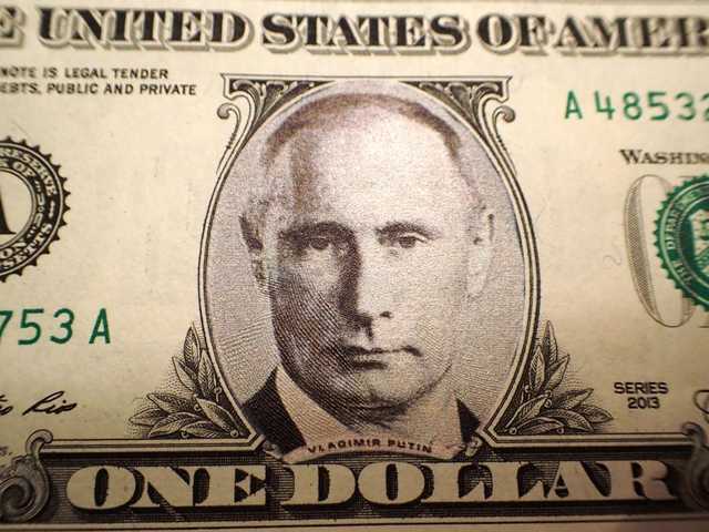 Стремление Путина отказаться от доллара — непосильная задача для России, — Bloomberg