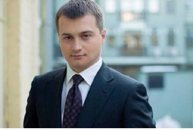 Соратник Порошенко заявил, что штабы президента законно собирают данные избирателей