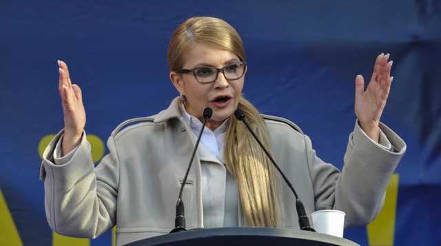 Тимошенко не признала данные экзит-поллов и заявила, что проходит во второй тур выборов