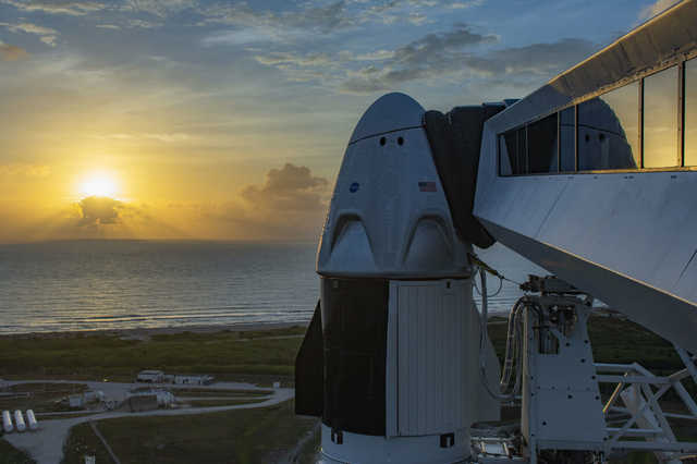        :       Crew Dragon SpaceX