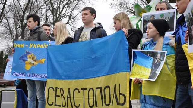 Годовщина оккупации Крыма: в Киеве люди выйдут на акцию солидарности