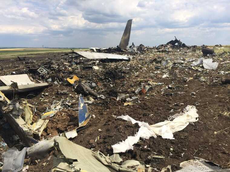 Річниця трагедії: 9 років з дня катастрофи літака ІЛ-76 в аеропорту Луганська