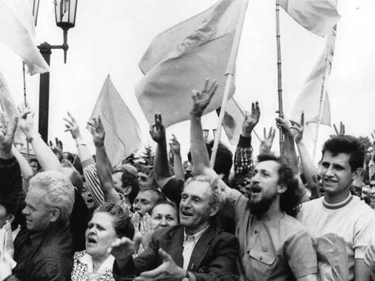 33 роки тому в Україні ухвалили Декларацію про незалежність