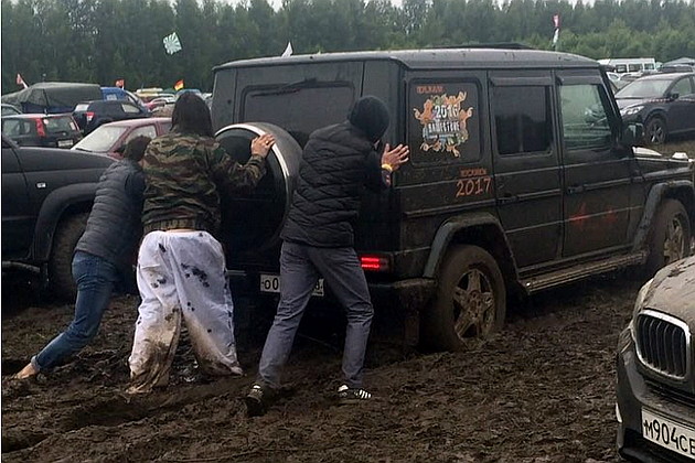 Фестиваль "НАШЕствие" утонул в грязи