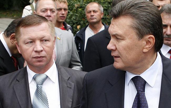Константин Кобзарь и Виктор Янукович.  Фото: УНИАН
