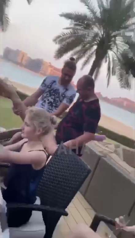 Одной из обнаженных девушек в Дубае якобы оказалась дочь российского олигарха, – СМИ (фото)