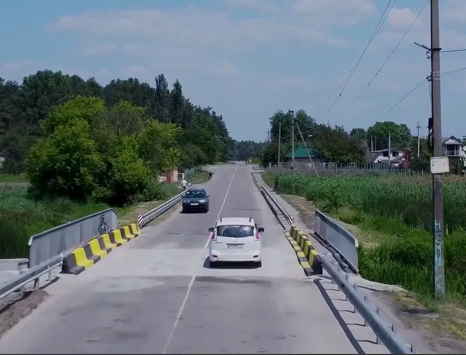Восстановили мост в селе Глебовка на Киевщине.