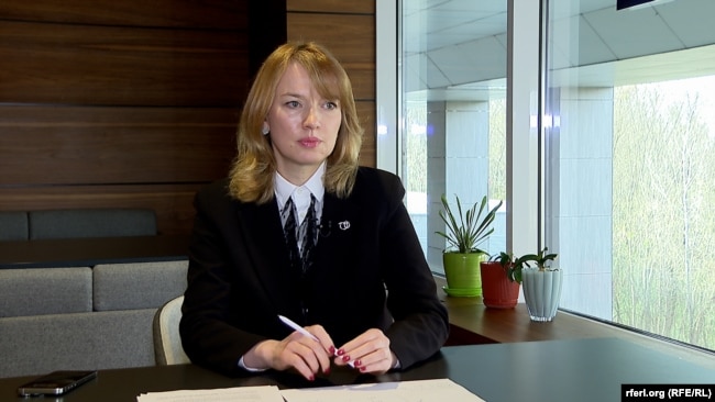 Олена Шуляк, народна депутатка України, голова партії «Слуга народу» під час інтерв’ю, квітень 2024 року