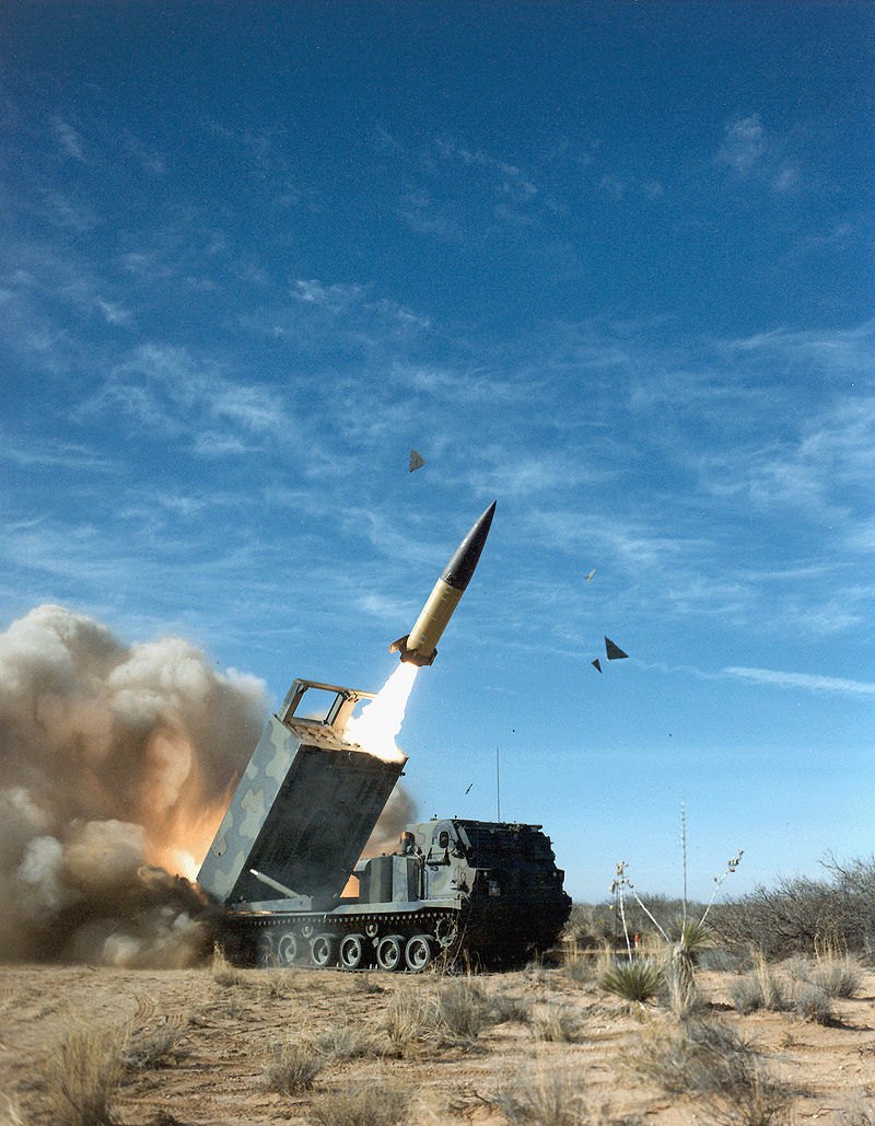   ATACMS   M270 MLRS</i>